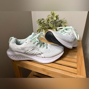 ASICS Women's Mint Athletic Shoes